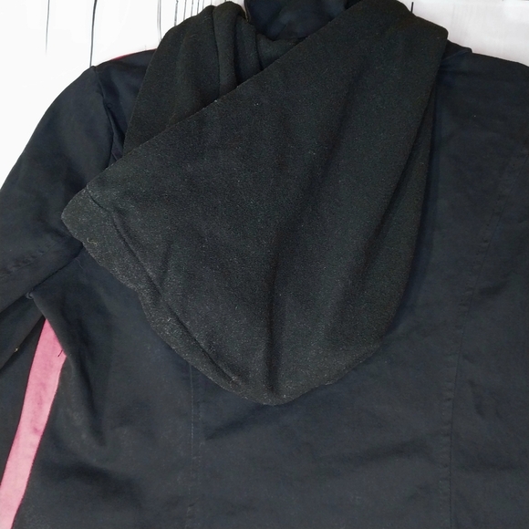 Red and Black Asymmetrical Zip Jacket - Picture 12 of 13